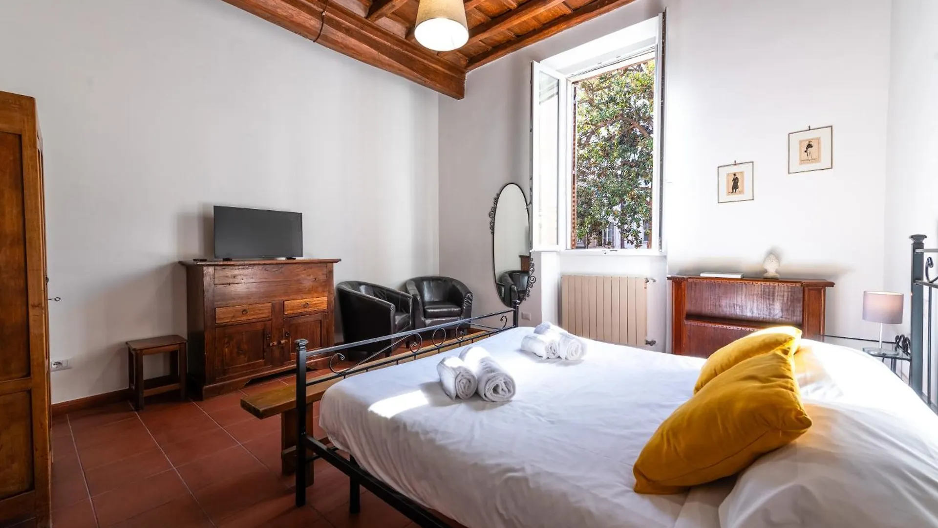 San Calisto Apartment Rome