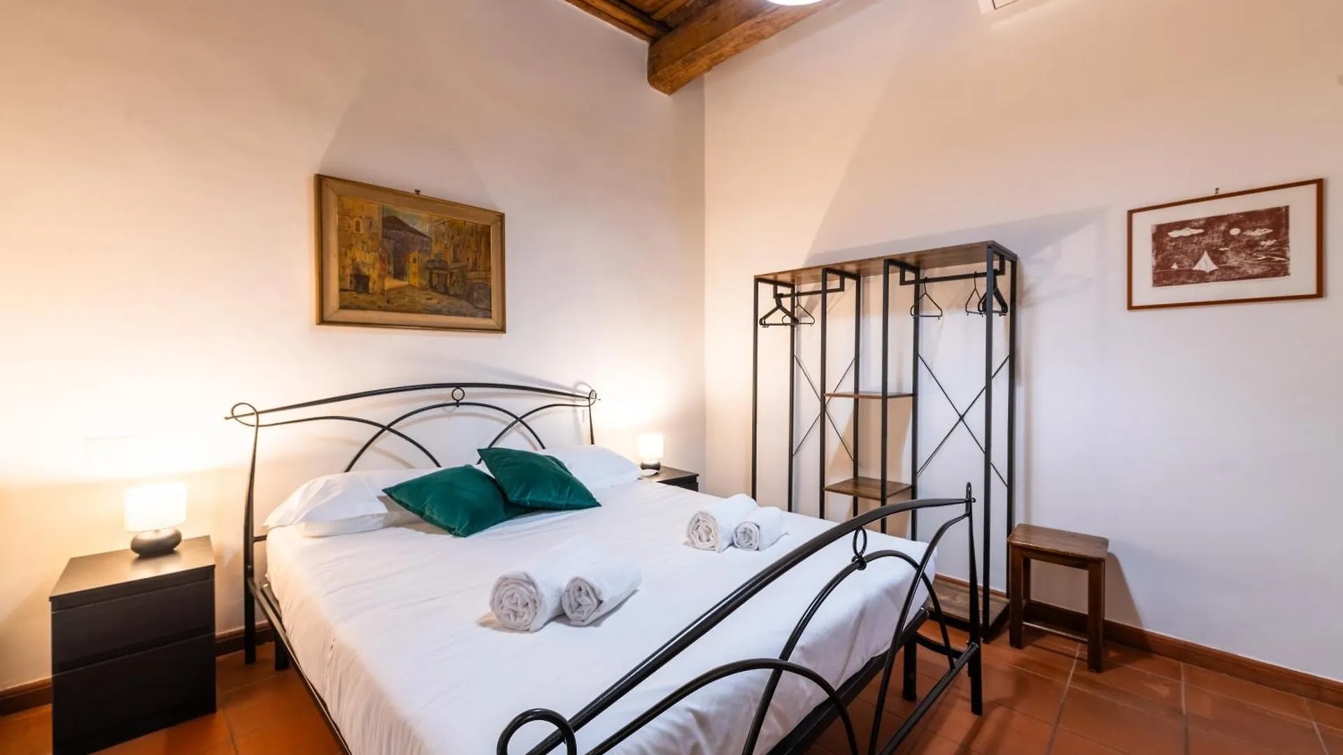 San Calisto Apartment Rome